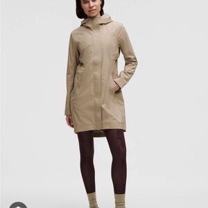 Lululemon Rain Rebel Jacket in Sheer Oak